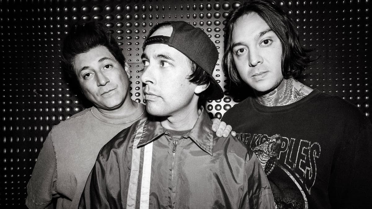 Pierce The Veil - I Can't Hear You World Tour Finale