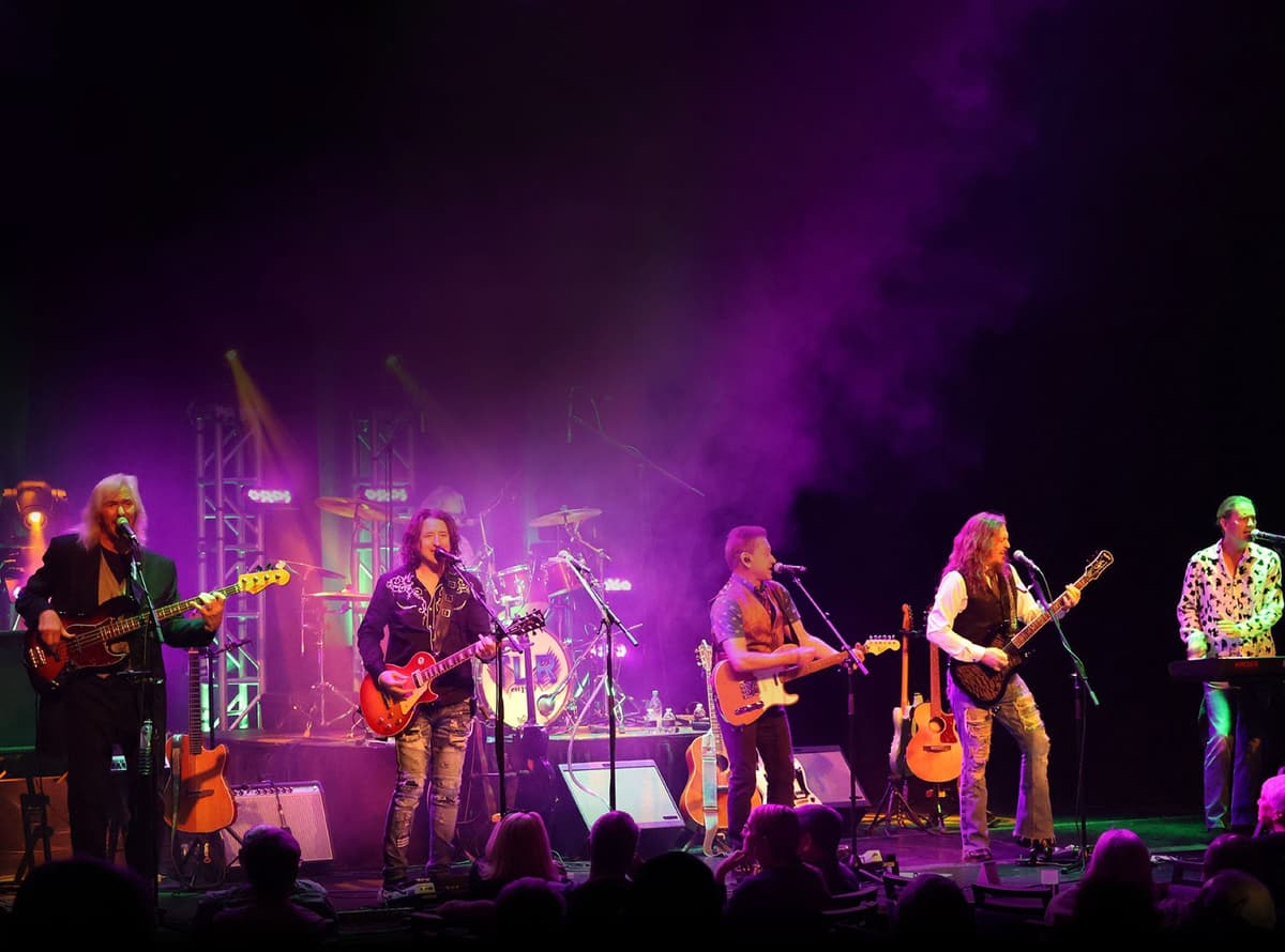 The Long Run - Experience The Eagles