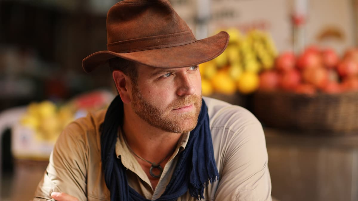 JOSH GATES - LEGENDS, MYSTERIES AND  TALES OF ADVENTURE