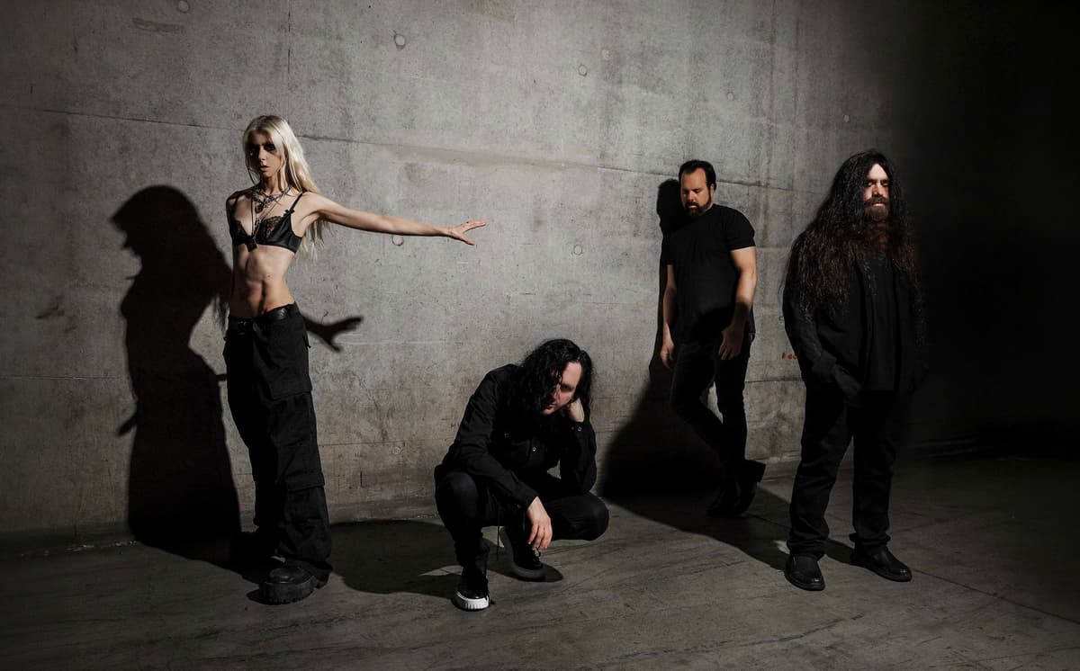The Pretty Reckless - Dear God Tour