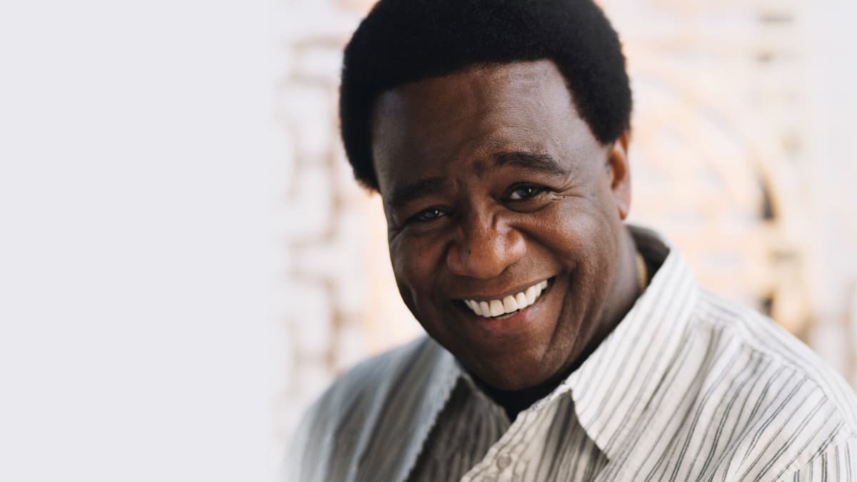 Al Green w/ The Womack Sisters