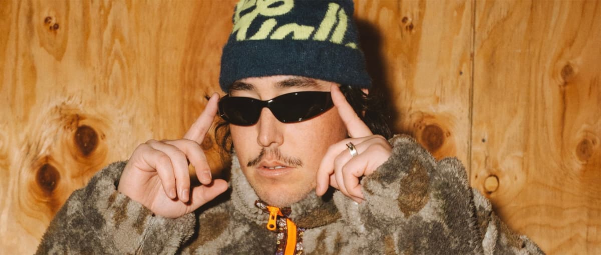 Wes Mills (21+)