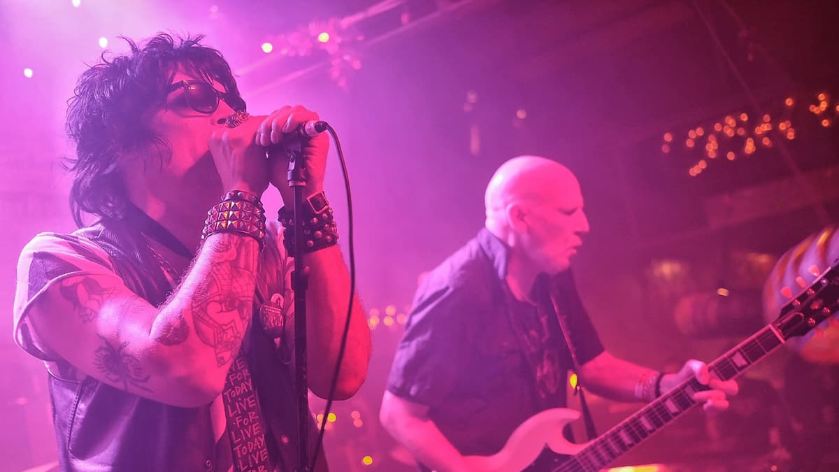 Dead Boys, Lola's Cage, The Shogos
