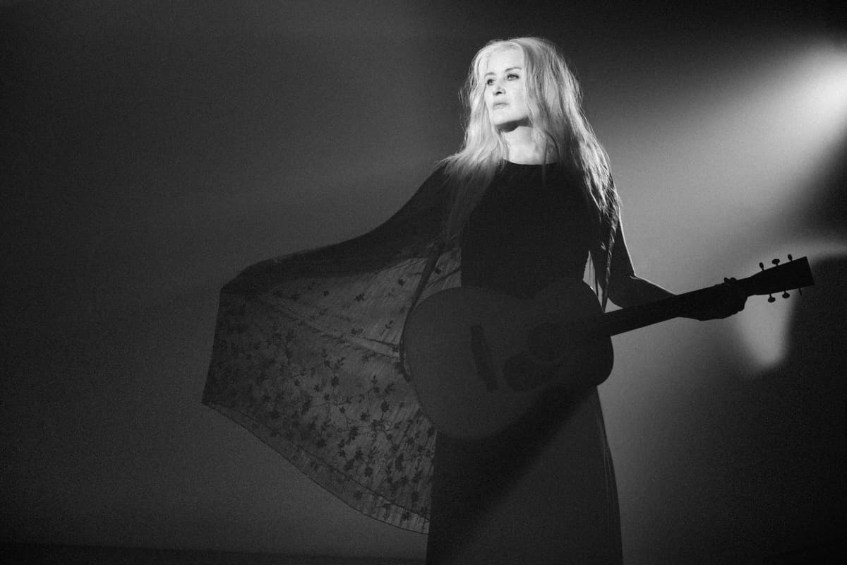  Paula Cole THIS FIRE: 30