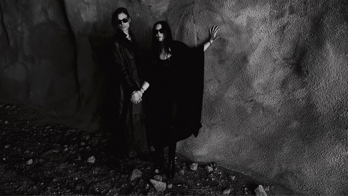 Cold Cave performing CREMATIONS